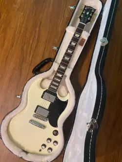 WHITE EXCELLENT CONDITION!