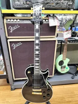 GIBSON LES PAUL CUSTOM BLACK ELECTRIC GUITAR W/HARD CASE