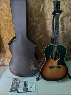 ACOUSTIC GUITAR GIBSON CUSTOM SHOP B-25 SUNBURST WITH CASE
