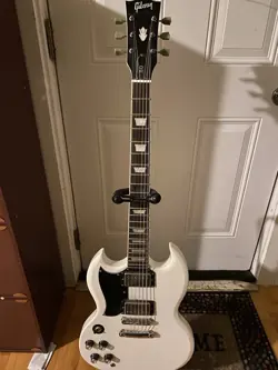 LEFT HANDED GIBSON SG GUITAR SEE DESCRIPTION