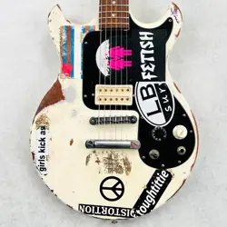 VINTAGE GIBSON MELODY MAKER HISTORIC MAKEOVERS JOAN JETT REPLICA - WHITE
