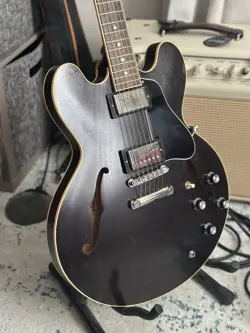 ES-335 SATIN BLACK