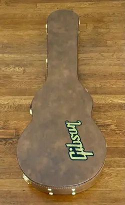 GIBSON USA THIN LES PAUL BLACK HARD CASE USED