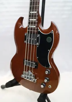 BASS WALNUT CH