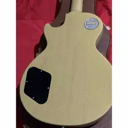 TV YELLOW 3.58KG
