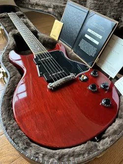 CUT CHERRY RED