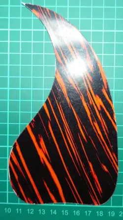 GIBSON J-45PICKGUARD SMALL SIZE TIGER STRIPE 3
