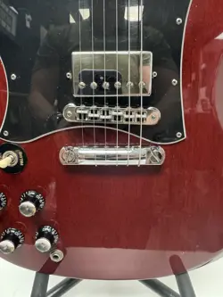 STRING ELECTRIC GUITAR