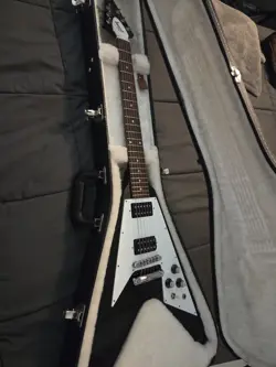 FLYING EBONY FINISH