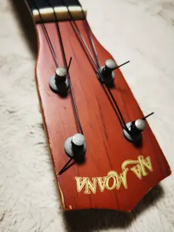 UKULELE GIBSON