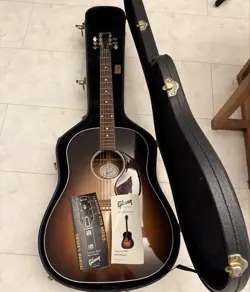 GIBSON J-45 ACOUSTIC GUITAR SUNBURST SAFE DELIVERY FROM JAPAN