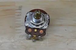POTENTIOMETER 1376738 3/8