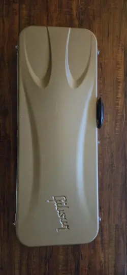 GIBSON SG HARD CASE (GOLD)