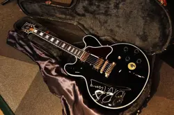 GIBSON LUCILLE BBKING AUTOGRAPH
