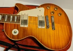 GIBSON LES PAUL STANDARD WITH SEMI-HARD CASE