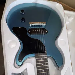 -TEAL-UNPLAYED TV MODEL