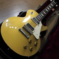 GIBSON CUSTOM SHOP  57 LES PAUL ANTIQUE GOLD TOP 2011