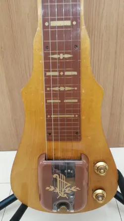 LAP STEEL GUITAR