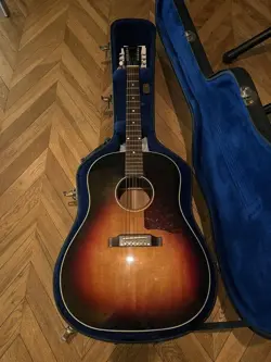 ACOUSTIC GUITAR GIBSON J-45 CUSTOM SHOP SUNBURST WITH HARD CASE