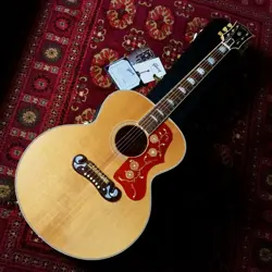 GIBSON CUSTOM SHOP J-200 