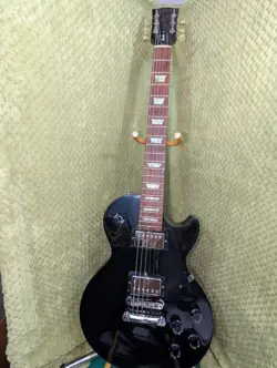 GIBSON LES PAUL STUDIO 2001 EBONY