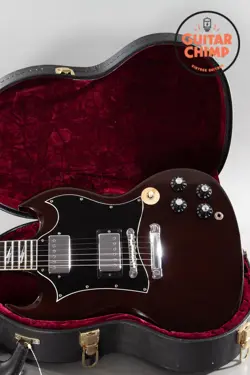 YOUNG “THUNDERSTRUCK” SG