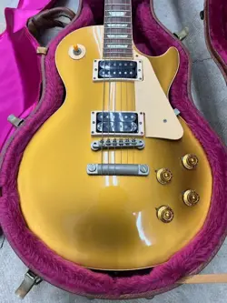 GIBSON LES PAUL CLASSIC 1960 GOLD TOP ELECTRIC GUITAR FROM JAPAN