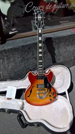 GIBSON CUSTOM MIDTOWN 2012 WITH BIGSBY
