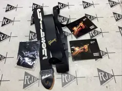 STRAPS CASE