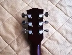 KAI METALLIC