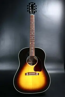 GIBSON J 45 STANDARD VINTAGE SUNBURST  WITH BENEFITS
