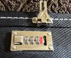 2005 GIBSON LES PAUL CASE - BLACK TOLEX - SATIN SHROUD - COMBINATION LOCK
