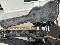 ELECTRIC GUITAR GIBSON SG BLACK STANDARD 2004 MADE IN USA WITH HARD CASE