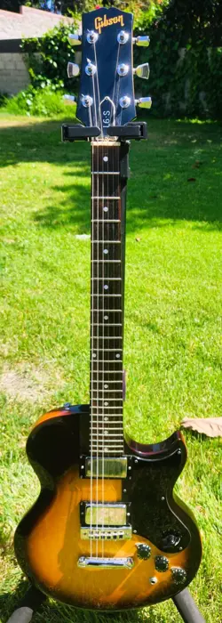 VINTAGE GUITAR BILL