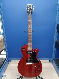 528024