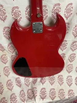 SGELECTRIC GUITAR