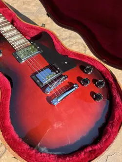 RED/BLACK SUNBURST BURST