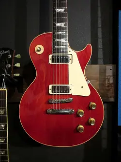DELUXE CHERRY RED