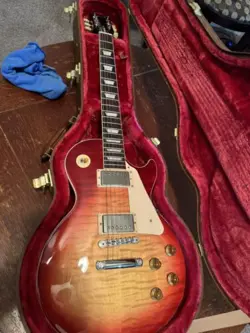 GIBSON LES PAUL STANDARD '50S WITH AAA MAPLE TOP - HERITAGE CHERRY