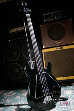 FRETLESS 1979 ELECTRIC