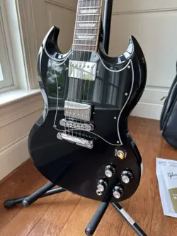 2021 GIBSON SG STANDARD - EBONY BLACK