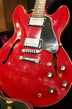 GIBSON 1979 ES-335 PRO CHERRY ELECTRIC GUTIAR [AUTH]