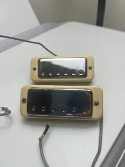 PAUL DELUXE PICKUPS