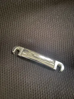 BOLT WRAPAROUND TAILPIECE