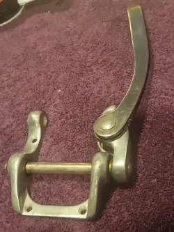 GIBSON SHORT VIBRATO