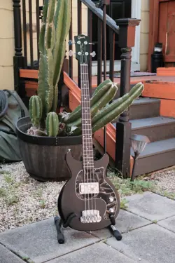 DC BASS IN