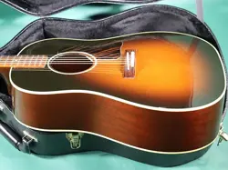 GIBSON J-35 VINTAGE COLLECTORS EDITION ACOUSTIC GUITAR [AUTH]
