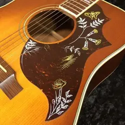 GIBSON HUMMINGBIRD ACOUSTIC GUITAR [AUTH]