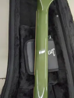 DRAB ELECTRIC GUITAR