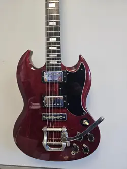 1973 GIBSON SG STANDARD CHERRY ELECTRIC GUITAR W/ BIGSBY & CASE